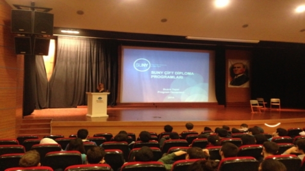 Bahçeşehir Okyanus Lise Öğrencileri Bahçeşehir Üniversitesi'nde
