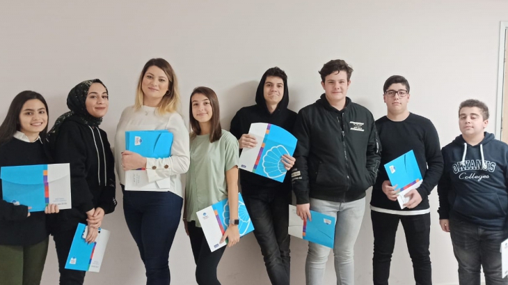 Bayrampaşa Okyanus Lisesinde Karne Heyecanı