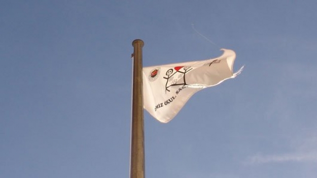 Beyaz Bayrak Bir Kez Daha Okulumuzda