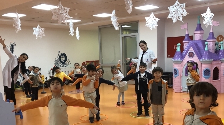 Beykent Okyanus Koleji Gökkuşağı Grubu Play Time Etkinliğinde