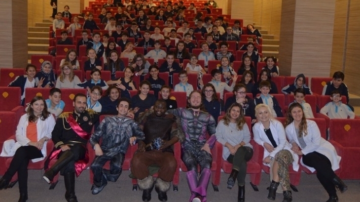 Beykent Okyanus Kolejinde İngilizce Tiyatro Etkinliği