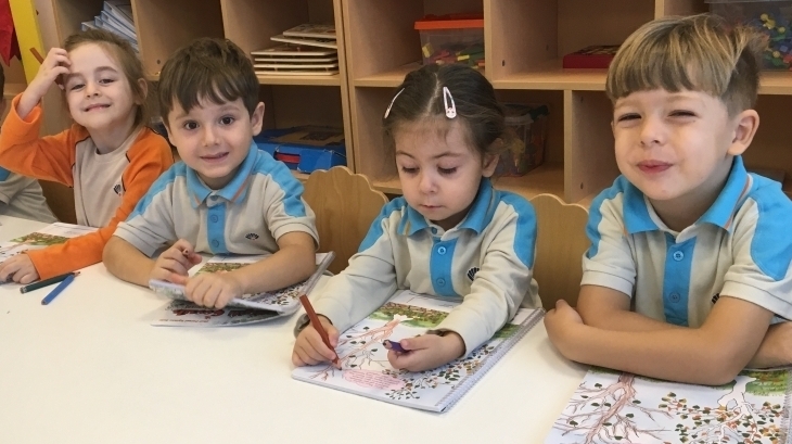 Bornova Okyanus Koleji Okul Öncesi Grubu Öğrencilerimiz Okuma Yazmaya Hazırlık Etkinliğinde