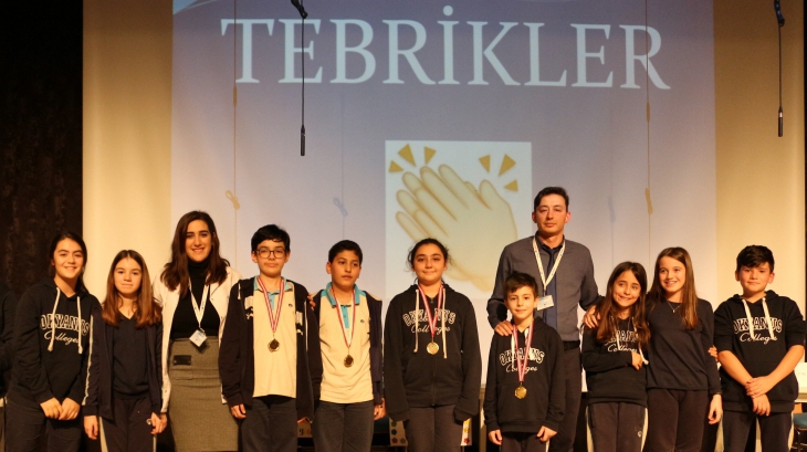 Bornova Okyanus Koleji Ortaokul Kademesi 6. Sınıf Öğrencileri Arasında Kelime Yarışması Düzenlendi