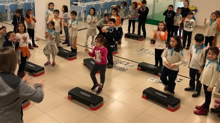 Eryaman Okyanus Koleji İlkokul Kademesi Koridor Etkinliğinde