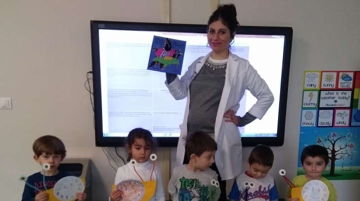 Eryaman Okyanus Koleji Okul Öncesi Çiçekler Sınıfı İngilizce Dersinde Saat Kavramını Öğrendi