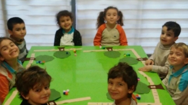 Fatih Okyanus Koleji  Okul Öncesi İnciler Grubu Okuma Yazma  Dersinde