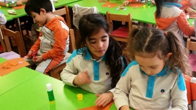 Fatih Okyanus Koleji Okul Öncesi İnciler Grubu İngilizce Dersinde