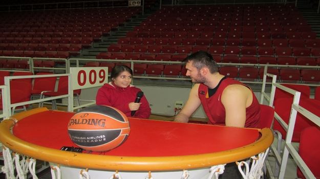 Galatasaraylı Basketbolcularla İngilizce Röportaj