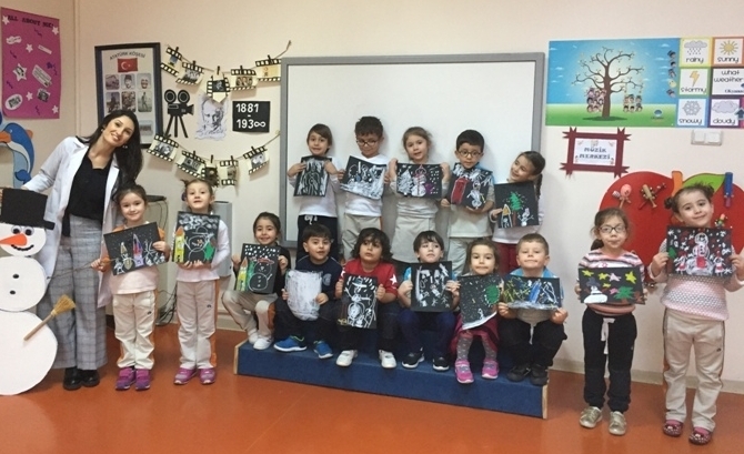 Güneşli Okyanus Koleji Okul Öncesi Gökkuşağı Grubu Sanat Etkinliğinde