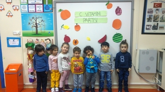Güneşli Okyanus Koleji Okul Öncesi C Grubu C Vitamini Partisi Yapıyor.