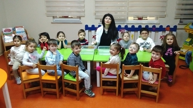 Güneşli Okyanus Koleji Okul Öncesi Çiçekler Grubu Fen Doğa Etkinliğinde