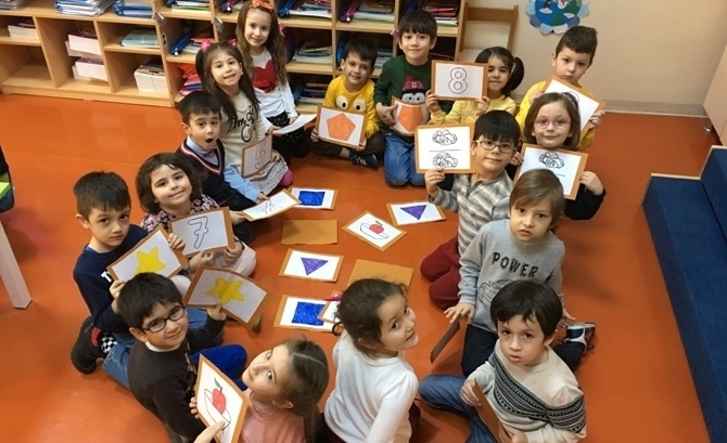 Güneşli Okyanus Koleji Okul Öncesi Gezegenler Grubu Oyun Etkinliğinde