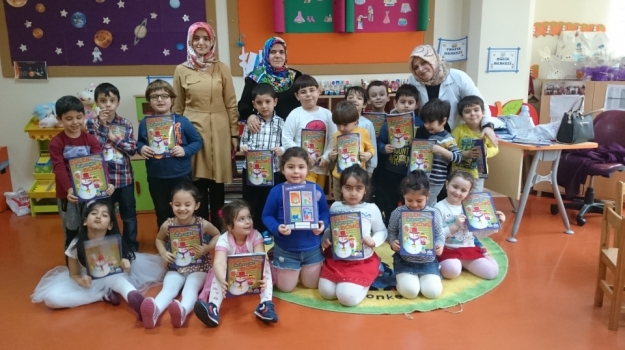 Güneşli Okyanus Koleji Okul Öncesi Gökkuşağı Aile Etkinliği Yapıyor