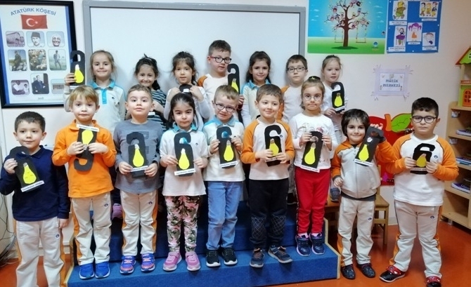 Güneşli Okyanus Koleji Okul Öncesi Yıldızlar Sınıfı Sanat Etkinliğinde