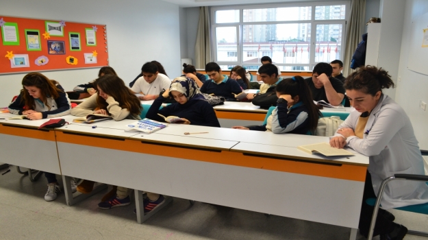 Halkalı Okyanus Koleji Kütüphanecilik Kulübü "Okuma Saati" Etkinliği Düzenledi