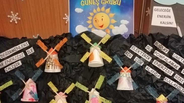 Halkalı Okul Öncesi Gökkuşağı Grubu Öğrencileri Enerji Tasrrufu Haftasını Kutluyor.