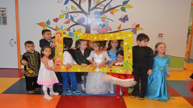 Halkalı Okyanus Koleji Okul Öncesi Öğrencilerinin Yeni Yıl ve Kostüm Partisi