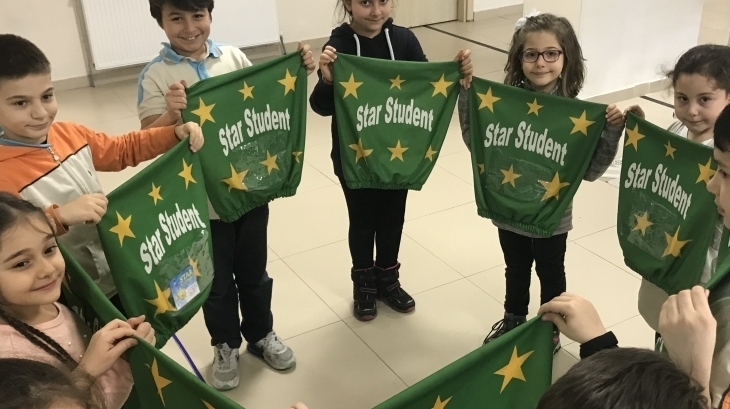 İlkokul Kademesinde Haftanın "Star Student" Öğrencileri Seçildi