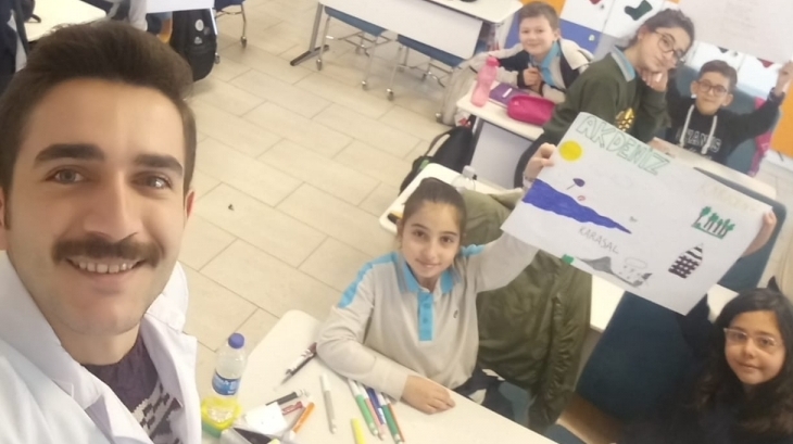 İncek Okyanus Koleji Öğrencileri Sosyal Bilgiler Dersinde Ülkemizde Görülen İklimler Konusunu İstasyon Tekniğini Kullanarak Eğlenceli Bir Şeklide Tekrar Etme Fırsatı Yakaladılar