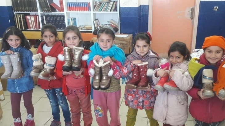 İncek Okyanus Koleji Okul Öncesi öğrencileri, Yerli Malı Haftası kapsamında kermes düzenledi.