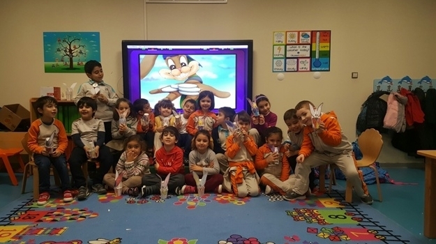 Mavişehir Bulutlar Grubu Fastrackids Dersinde Tavşan Kumbaraları Hazırladı