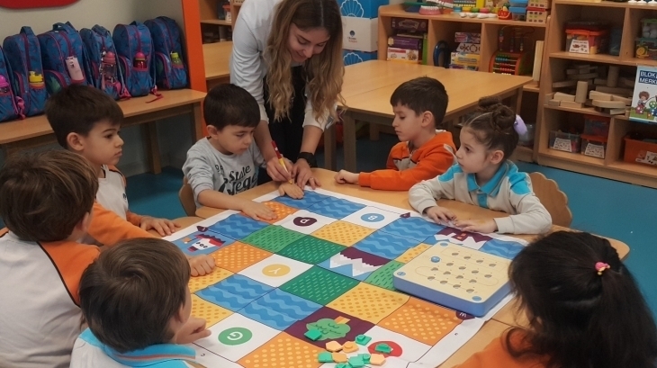 Mavişehir Okyanus Koleji Okul Öncesi Yıldızlar Grubu Kodlama Dersinde