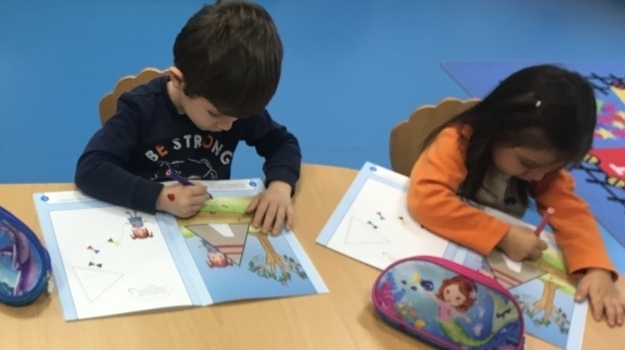 Mimaroba Okul Öncesi Kuşlar Grubu Okuma Yazma Çalışmasında