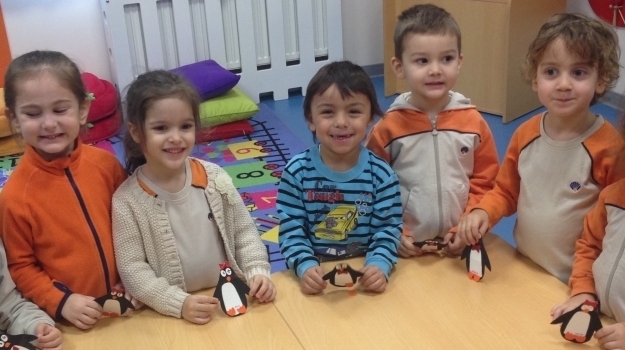 Mimaroba Okyanus Koleji Okul Öncesi Çiçekler Grubu Sanat Etkinliğinde