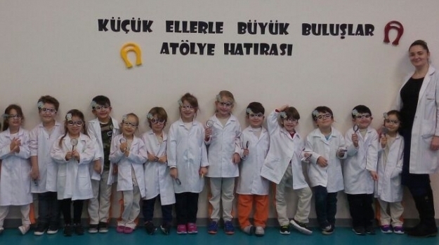 Mimaroba Okyanus Koleji Okul Öncesi Kademesi Küçük Ellerle Büyük Buluşlar Etkinliğinde