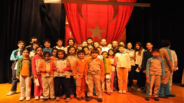 Nasuh Mahruki, Doğa Sporları Kulübü Öğrencileriyle Buluştu