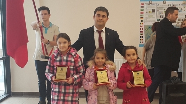 Nilüfer Okyanus Koleji’nde Ayın Örnek Öğrencisi Seçildi