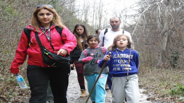 Öğrenci ve Velilerle İzmit Yuvacık'ta Doğa Gezisi