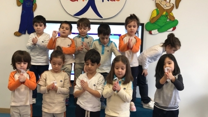 Okul Öncesi B grubu öğrencileri Fastrackids Dersinde