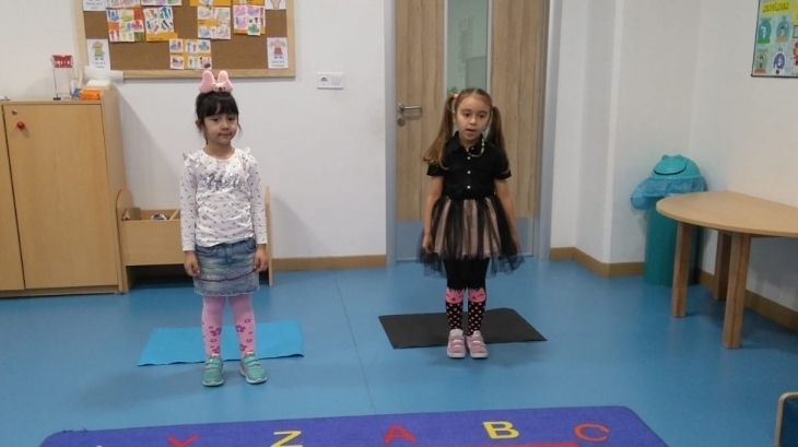 Okul Öncesi Güneş Grubu Öğrencileri Drama Dersinde
