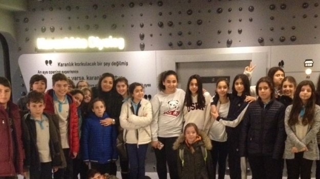 Sancaktepe Kampüsü Ortaokulu Karanlıkta Diyalog Gezisinde