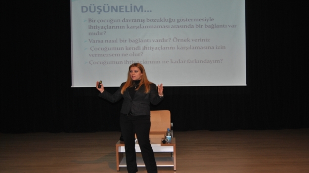 Sancaktepe Okyanus'ta 'Çocuklarda Davranış Problemleri' Semineri