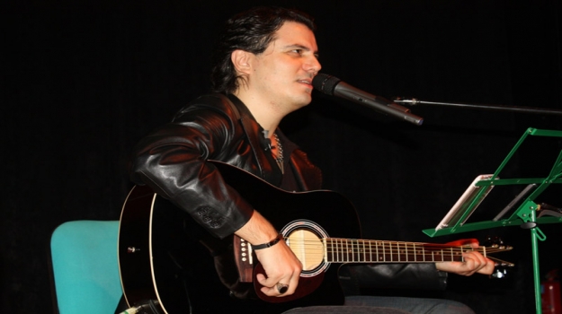 Suat Suna, Müzik Kulübü Öğrencileriyle Buluştu