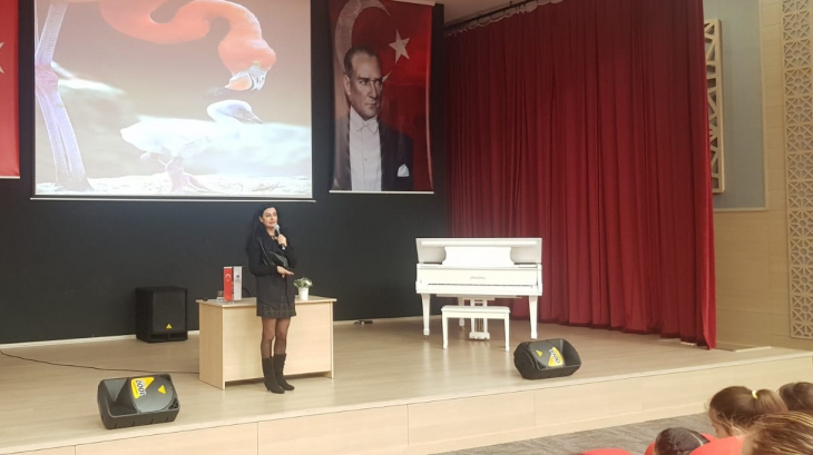 3. Sınıflarımızın Yazar Buluşması
