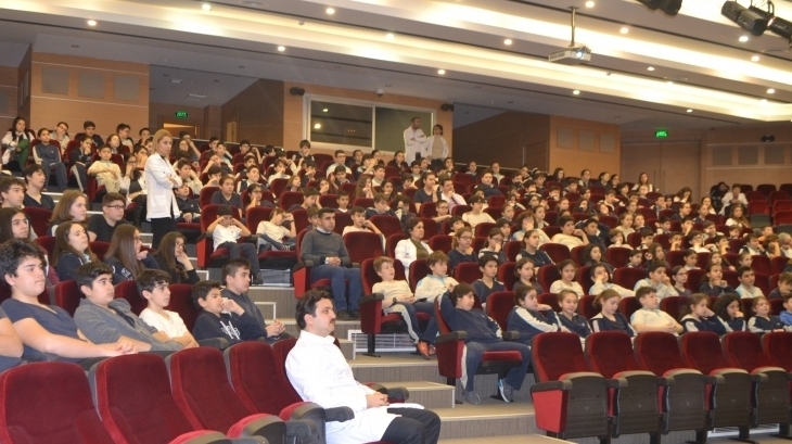5. 6. 7. Ve 8. Sınıf Öğrencilerimize "MEB Okul Öncesi Eğitim ve İlköğretim Kurumları Yönetmelik Değişikliği" Bilgilendirme Semineri Yapıldı