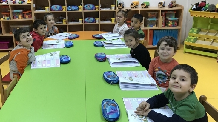 Avcılar İnciler Grubu Öğrencileri Okuma Yazmaya Hazırlık Etkinliğinde