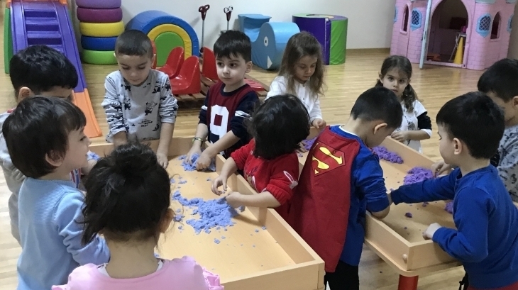 Avcılar Okul Öncesi Yağmur Grubu Oyun Salonunda