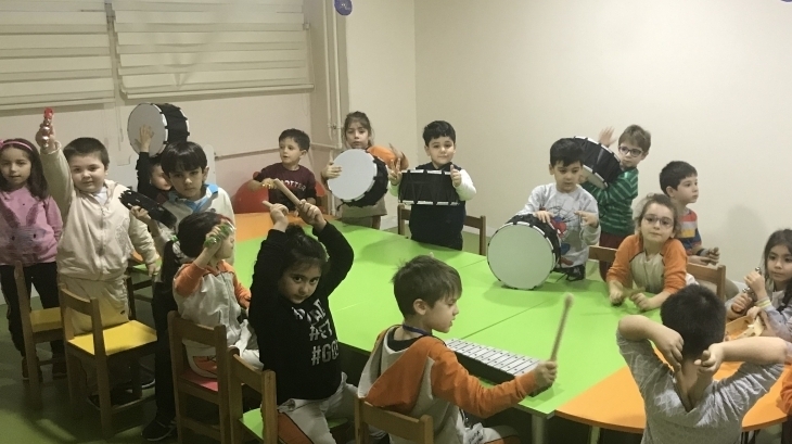 Avcılar Okyanus Koleji Yıldızlar Grubu Öğrenci Müzik Etkinliğinde