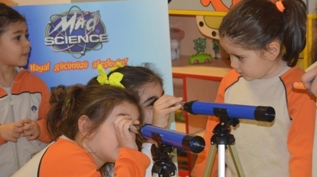 Bahçelievler Okyanus Okul Öncesi Öğrencileri Mad Science Atölyelerinde