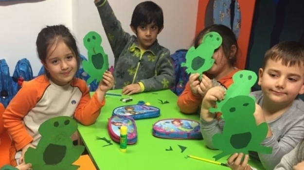 Bahçelievler Okyanus Samanyolu Grubu Okul Öncesi Öğrencileri Sanat Etkinliğinde