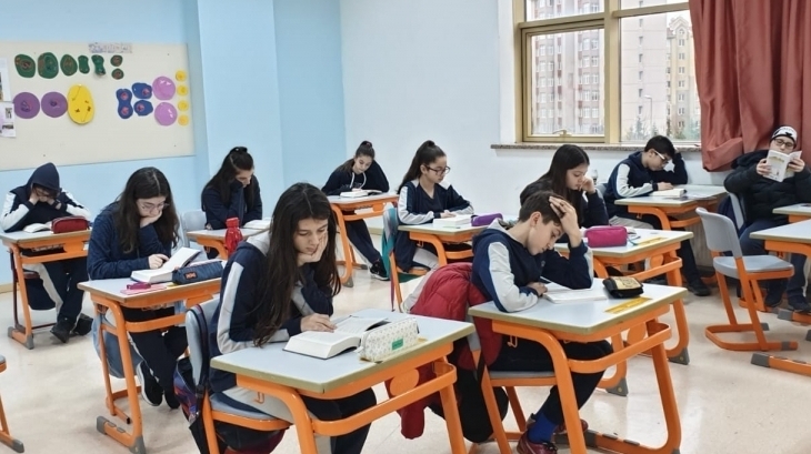 Bahçeşehir Okyanus Koleji Ortaokul Kademesi Kitap Okuma Etkinliği