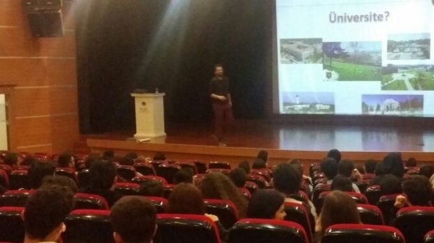 Bahçeşehir Lisesinde "Üniversiteye Doğru" Motivasyon Semineri