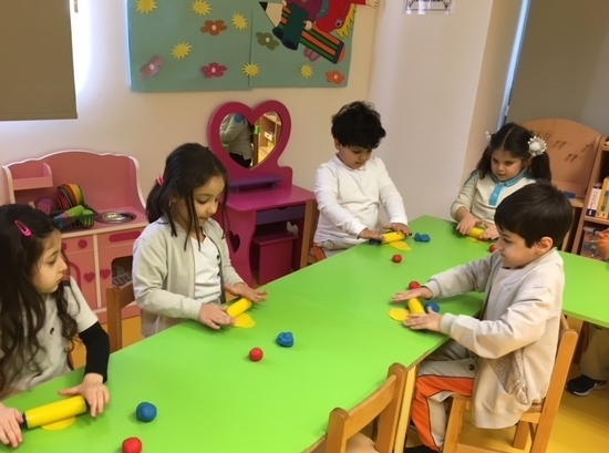 Beykent Okyanus Koleji Güneş Grubu Sanat Etkinliğinde.