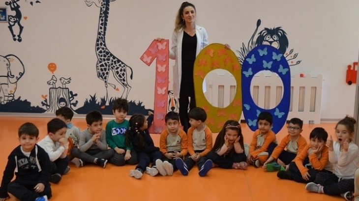 BEYKENT OKYANUS KOLEJİ OKUL ÖNCESİ ÖĞRENCİLERİ  100.GÜN ETKİNLİĞİNDE