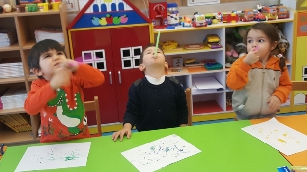Beykent Okyanus Koleji Okul Öncesi Çiçekler Grubu Öğrencileri Sanat Etkinliğinde