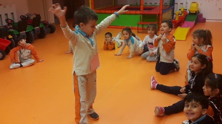 Beykent Okyanus Koleji Okul Öncesi Gökkuşağı Grubu Öğrencilerinin Oyun Etkinliğinde